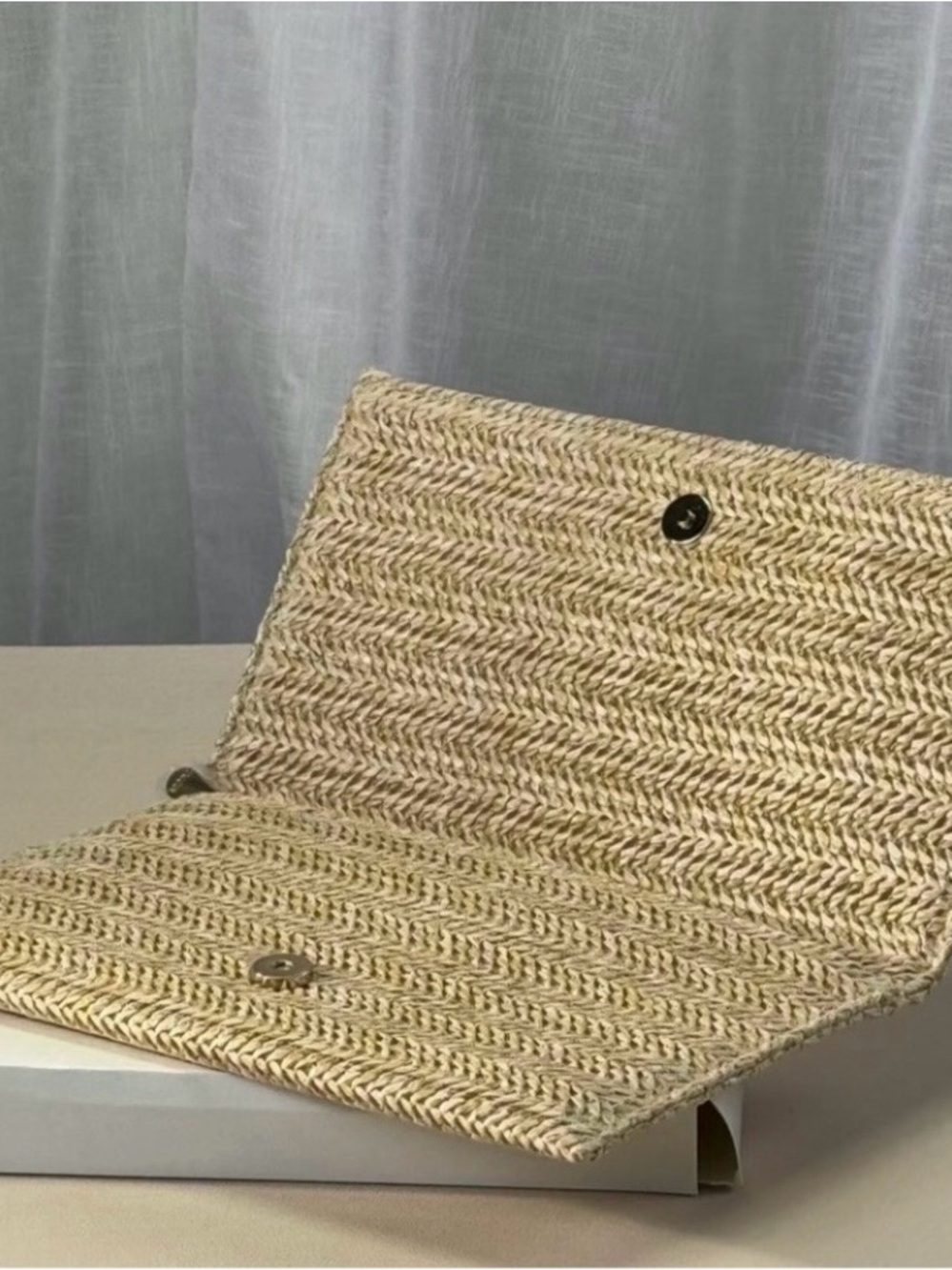 New Dior Beauty Woven Flipped Cosmetic Pouch - Picture 4 of 4